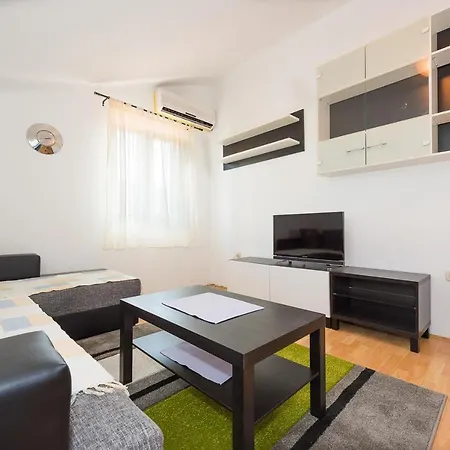 965a Apartmán *